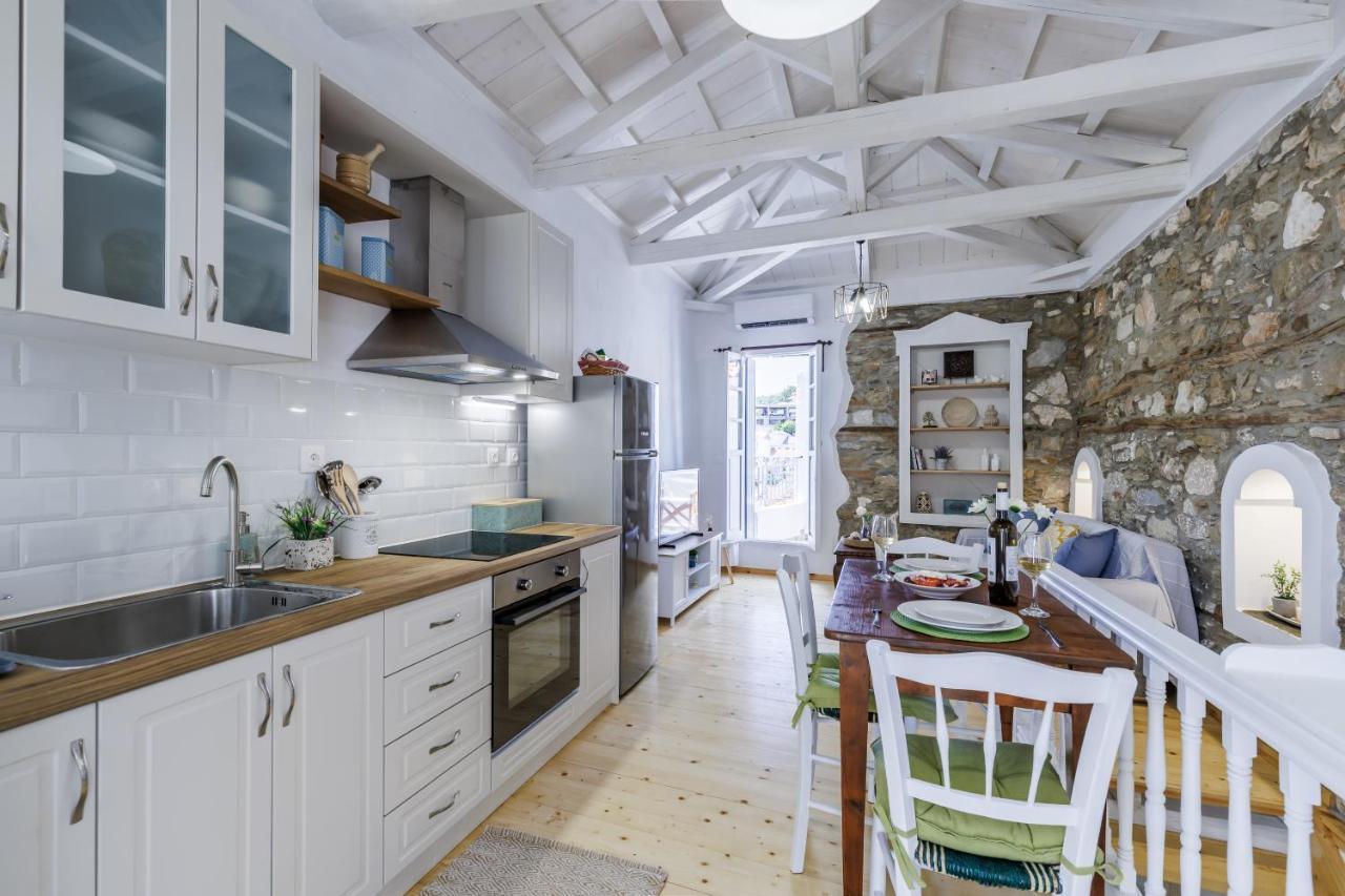 Aikaterini'S House Apartment สโกเปลอสทาวน์ ภายนอก รูปภาพ