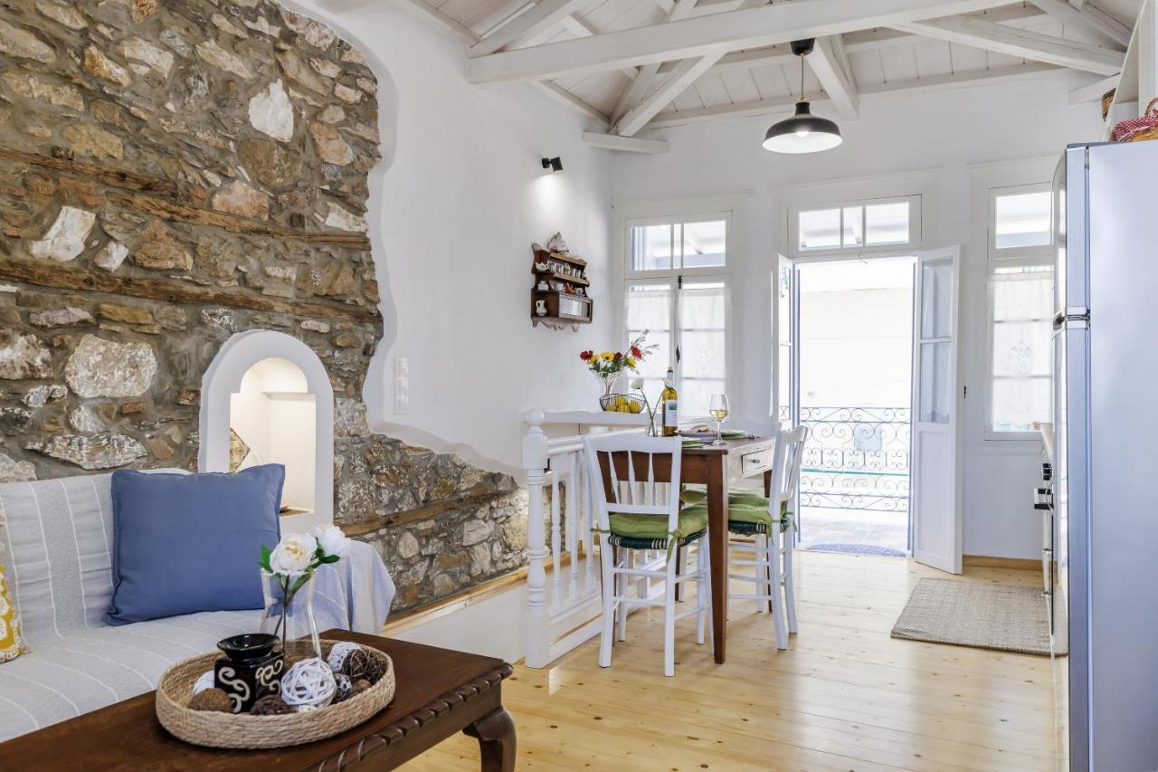 Aikaterini'S House Apartment สโกเปลอสทาวน์ ภายนอก รูปภาพ